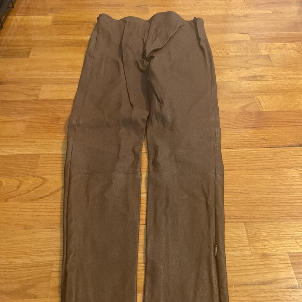 Women’s The Row pants. Brown. Size XS