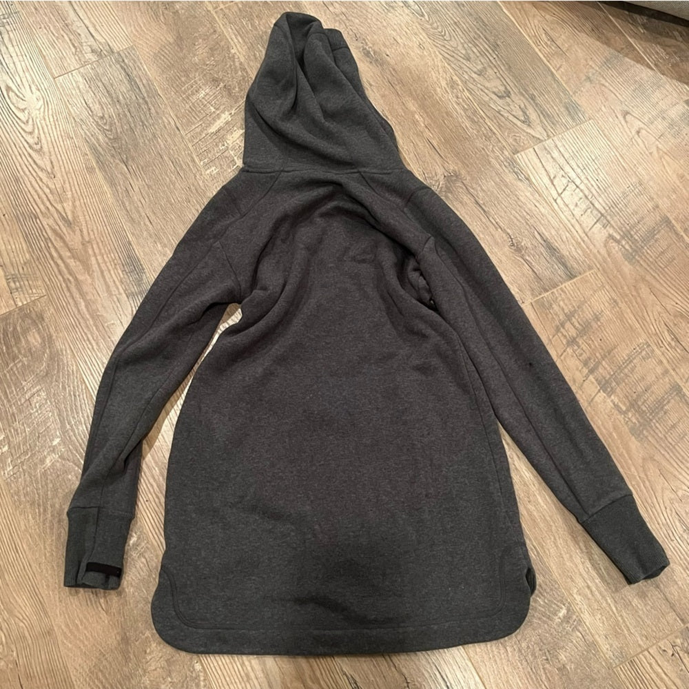 Athleta Woman’s Gray Sweatshirt Size Small