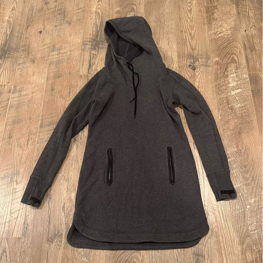 Athleta Woman’s Gray Sweatshirt Size Small