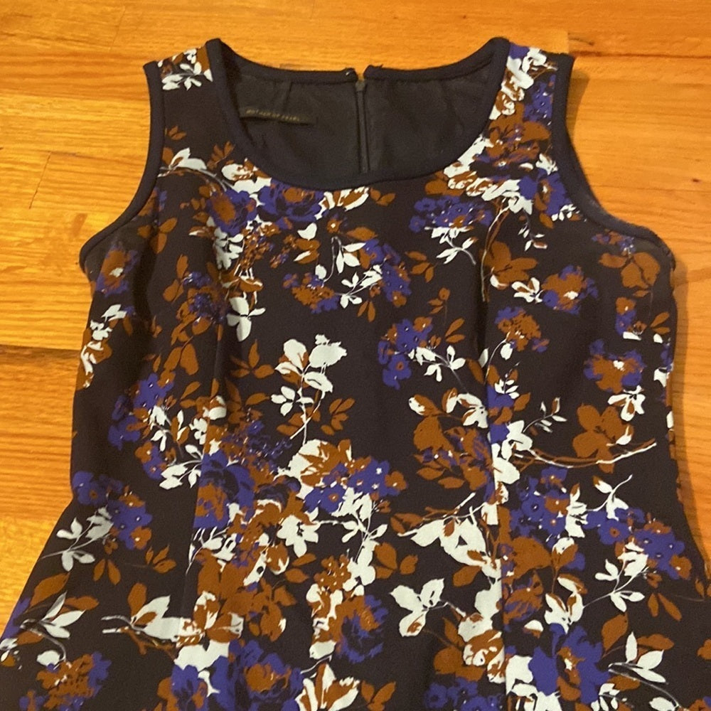 Women’s Mother of Pearl dress. Blue. Size 8