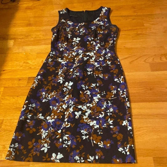 Women’s Mother of Pearl dress. Blue. Size 8