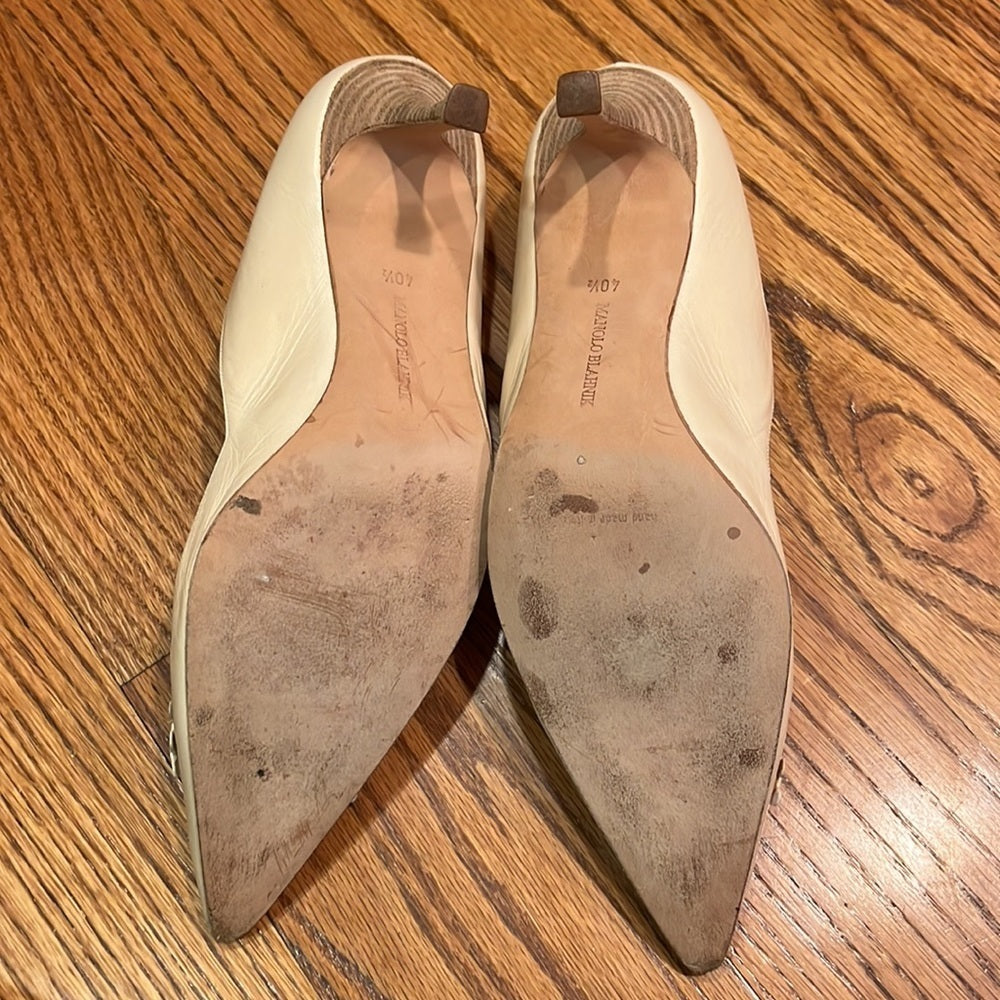 Manolo Blahnik Woman’s Cream Heels Size EU 40.5