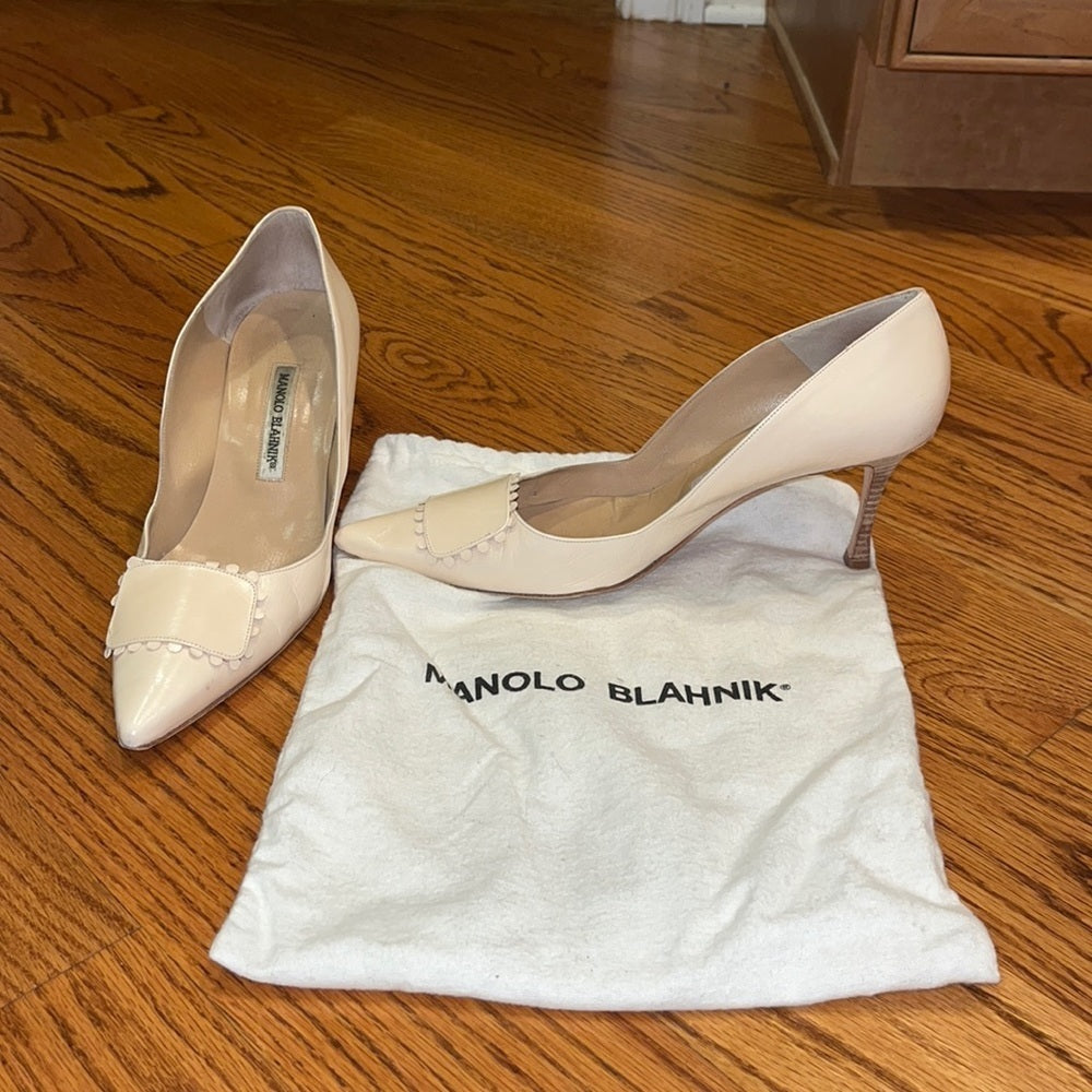 Manolo Blahnik Woman’s Cream Heels Size EU 40.5