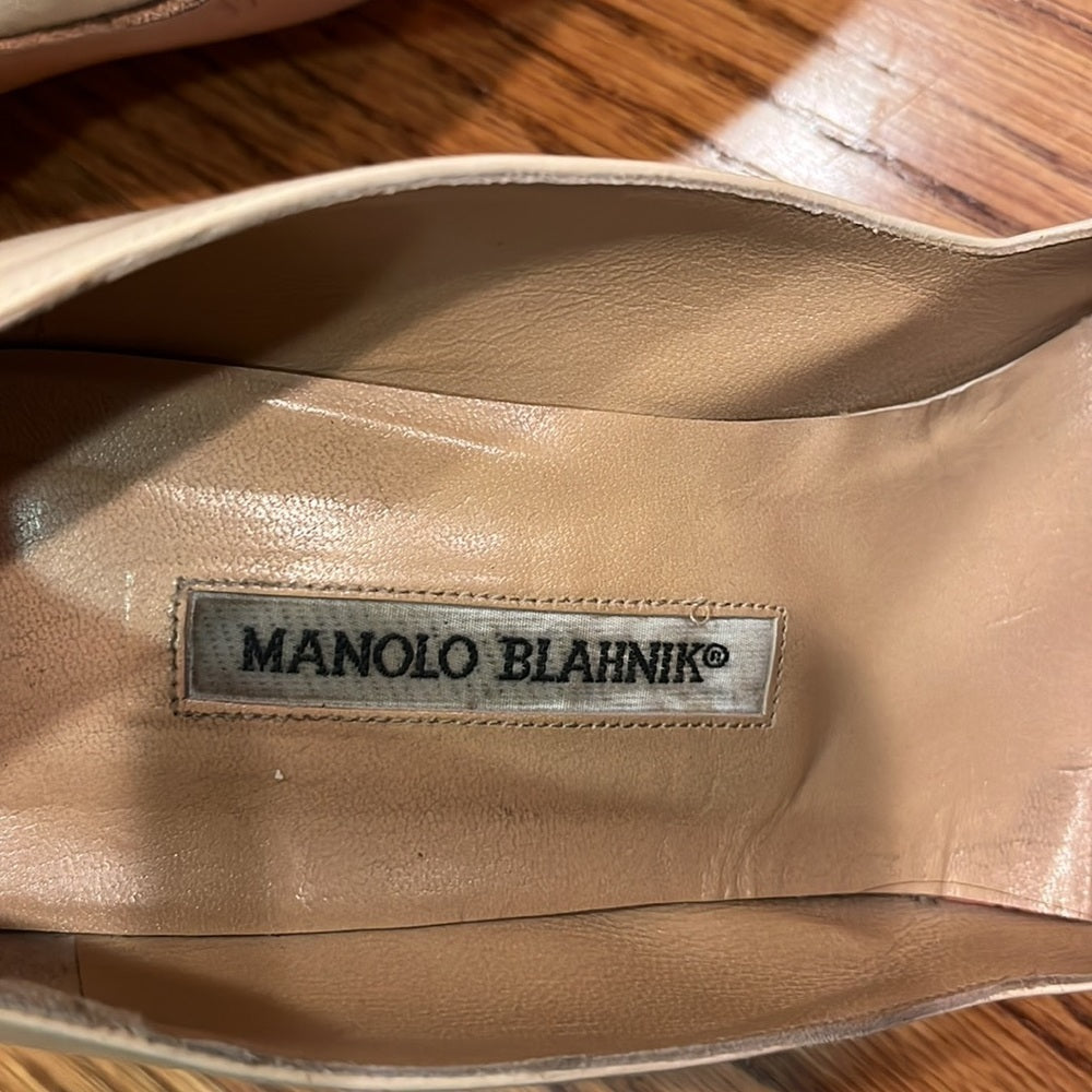 Manolo Blahnik Woman’s Cream Heels Size EU 40.5