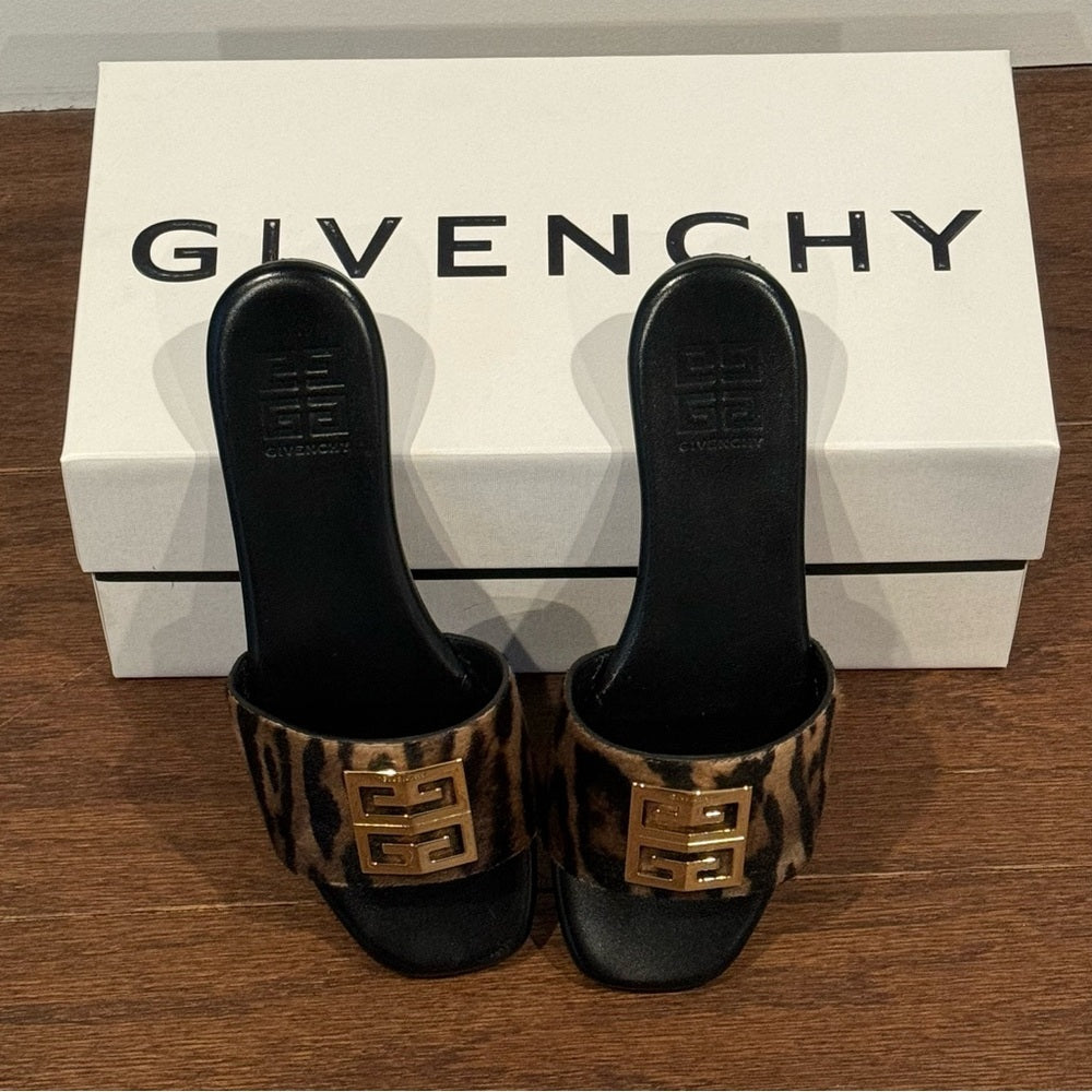 Givenchy Women’s Black/Brown 4G Flat Sandals Size 37/7