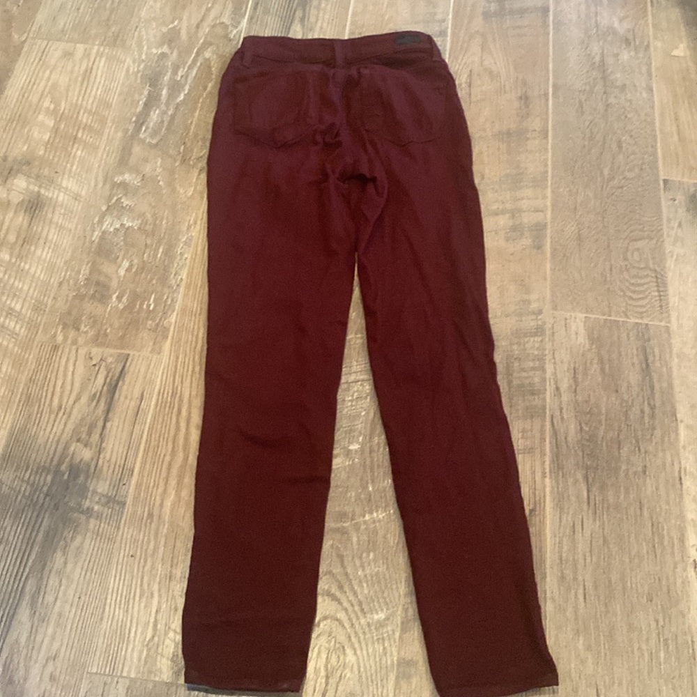 PAIGE Women’s Maroon Skinny Jeans Size 25