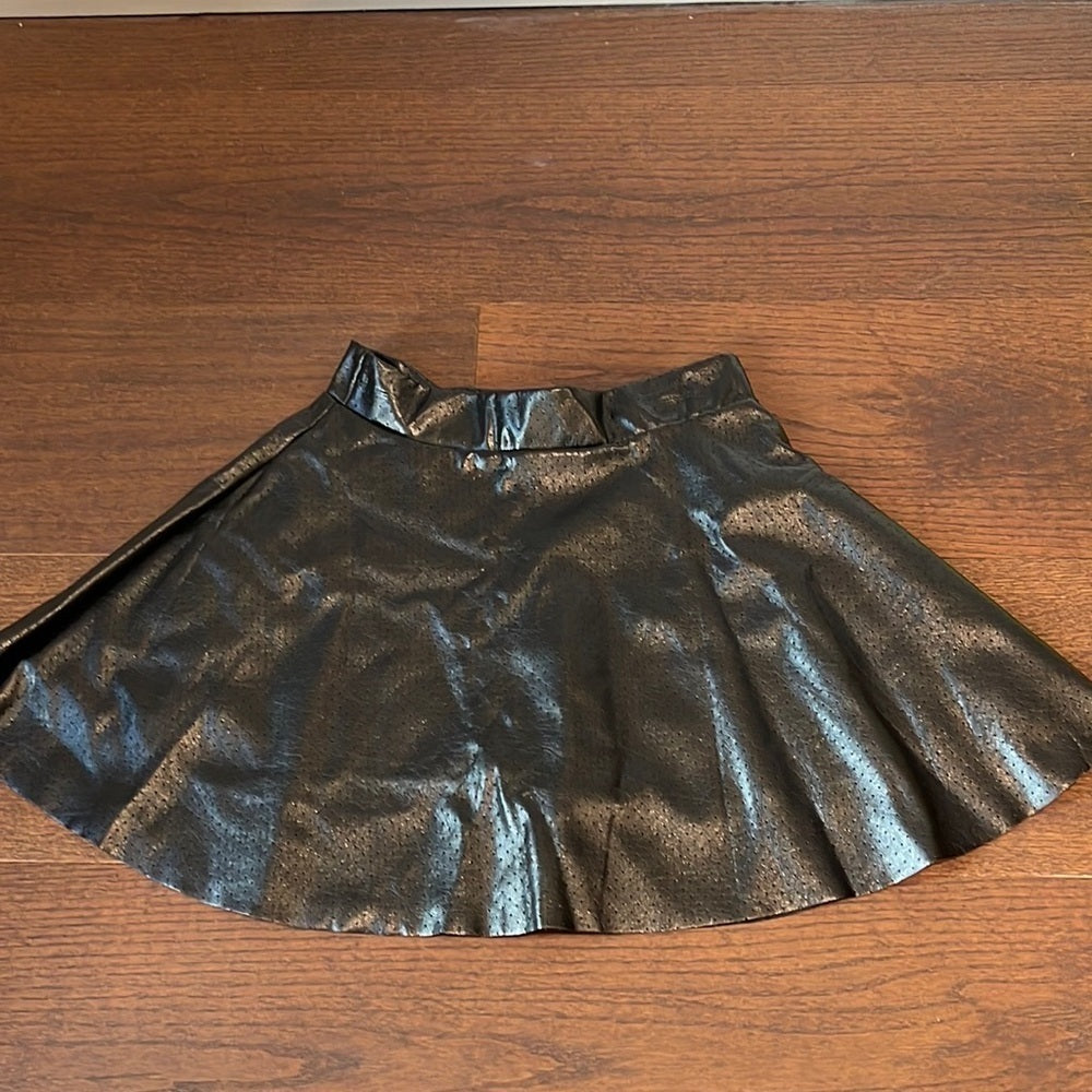 So Nikki Black Pleater Perforated Girls Skirt Size 14