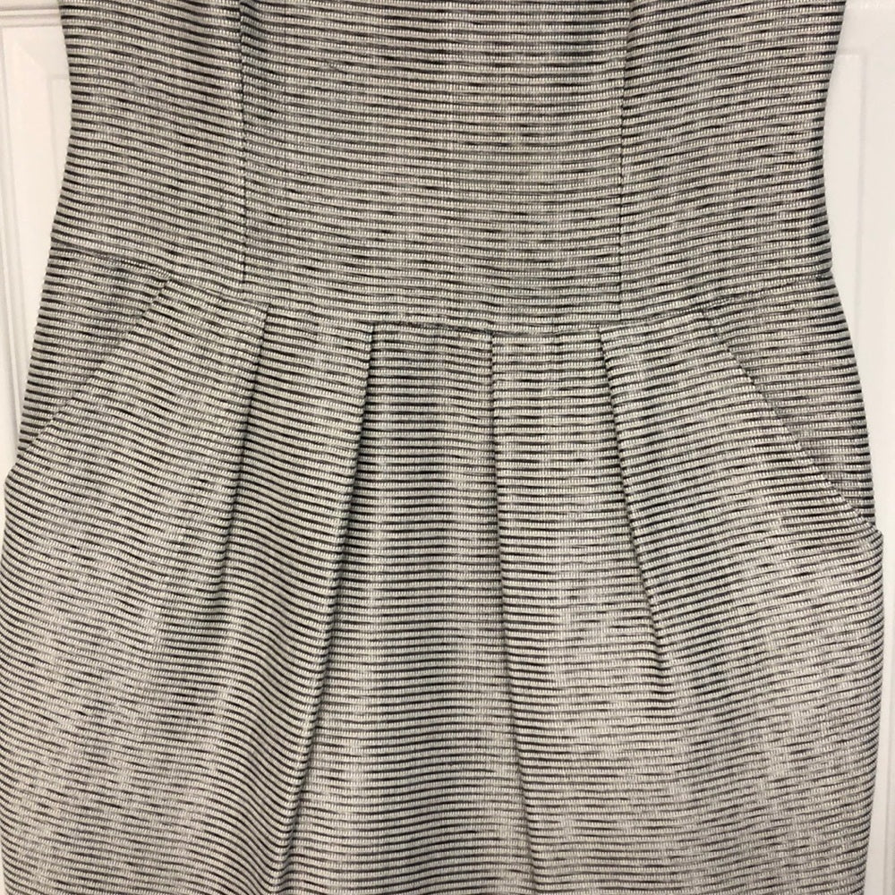 Lafayette 148 Size 8 Black and White Dress