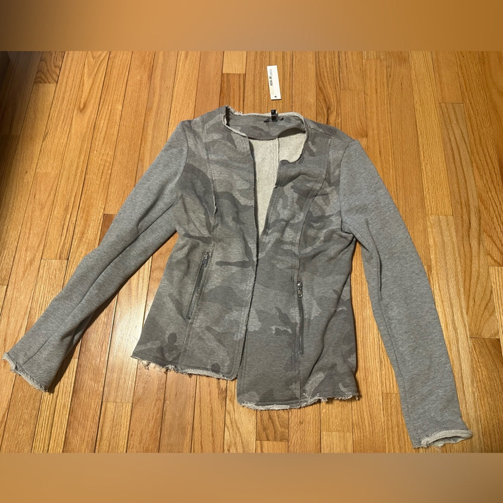 NWT Drew Camo Grey Women's Jacket Size Small