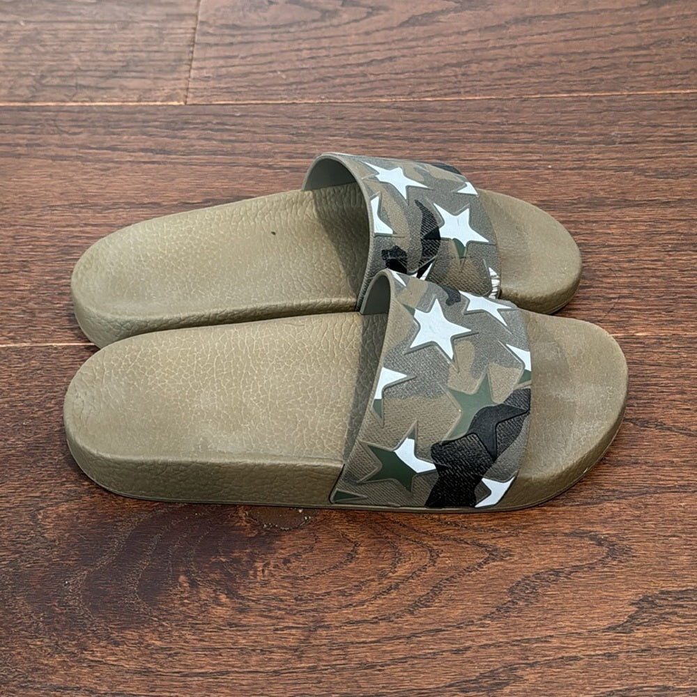 Valentino Women’s Green Camo Pool Slides Size 36/6