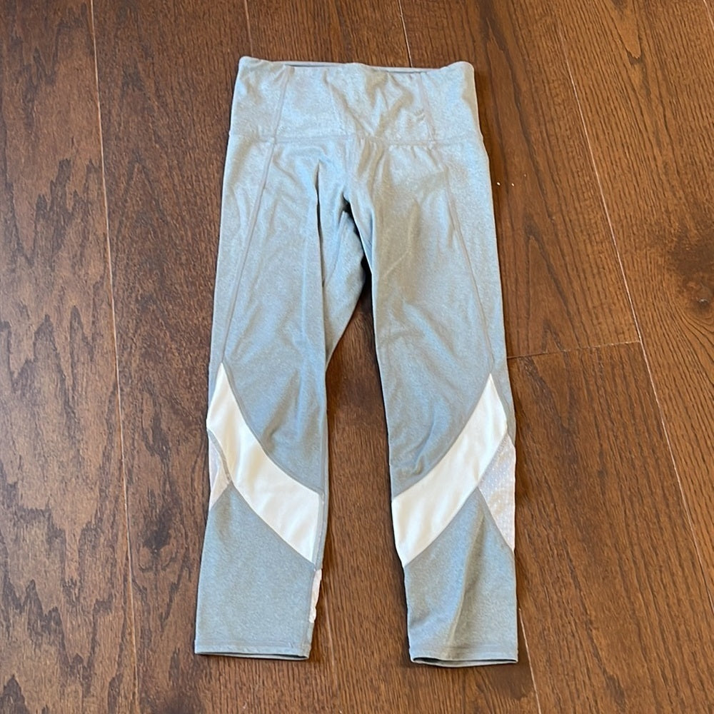 Athleta Grey Capri Pants Size XS