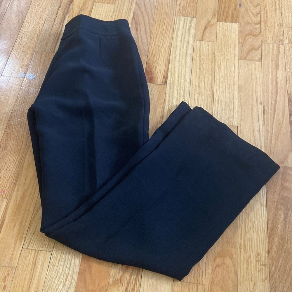 WOMEN’S pants. Black. Size 2P