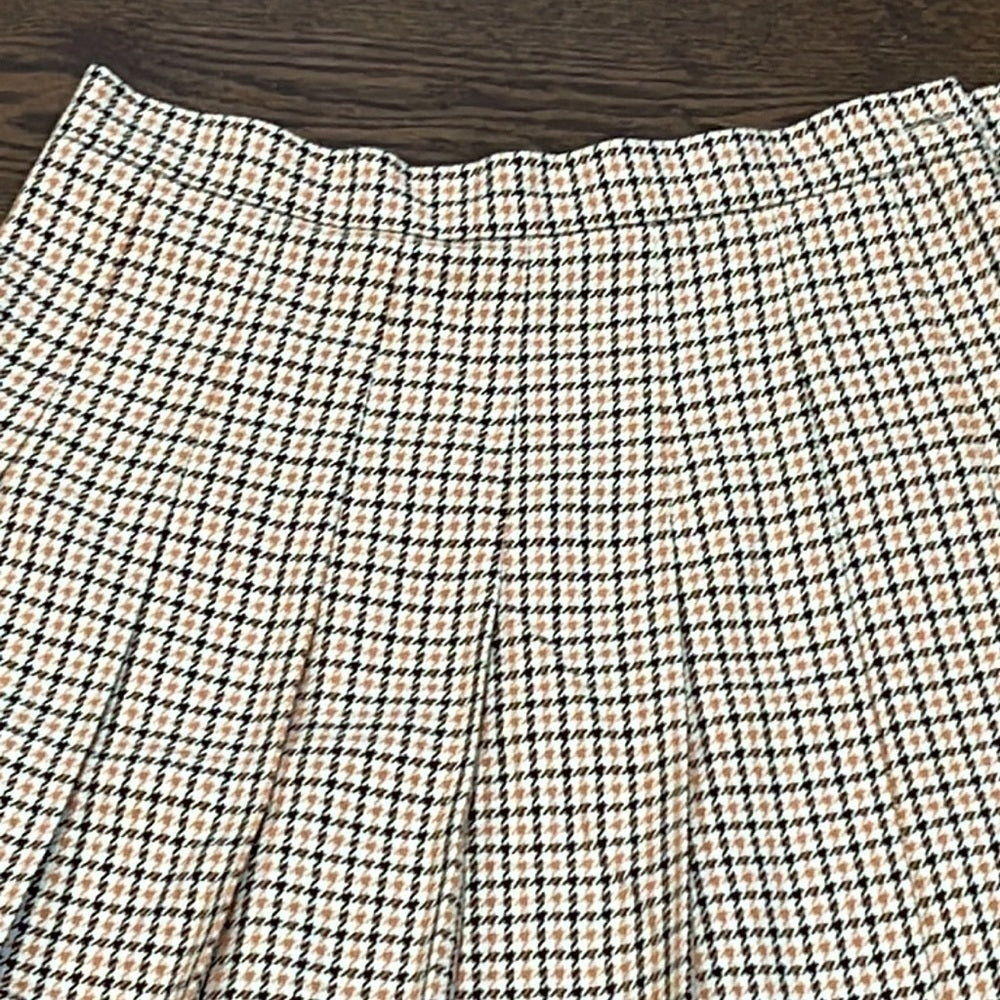 PRADA Women’s Wool and Silk Plaid Pleated Skirt Size 44 Size US 10