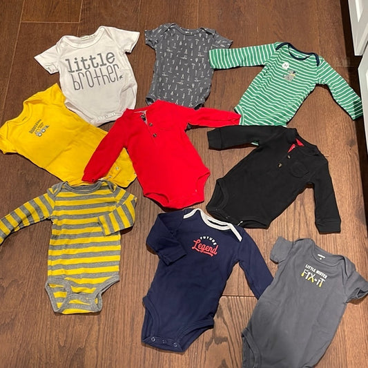Carters Bundle of 9 Boys Onsies Size 6 Months