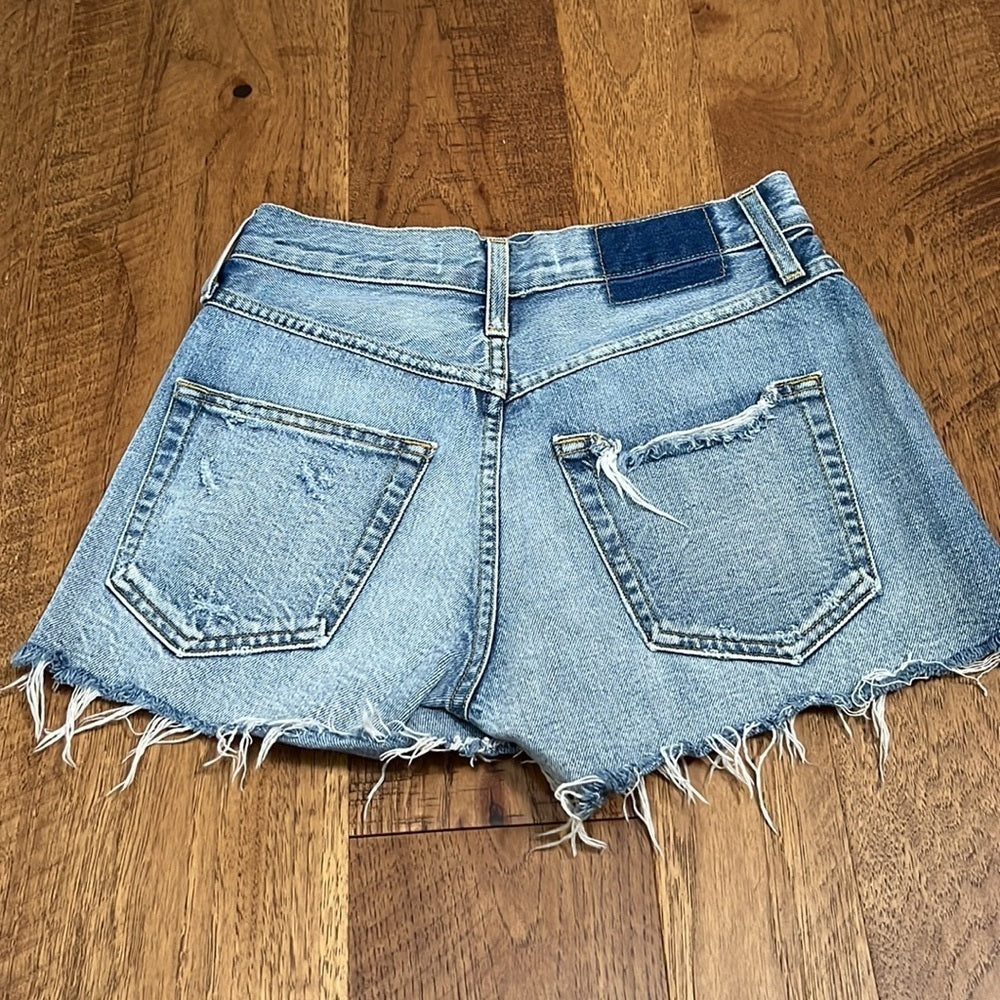 AMO Women’s Light Denim Jean Shorts Size 25