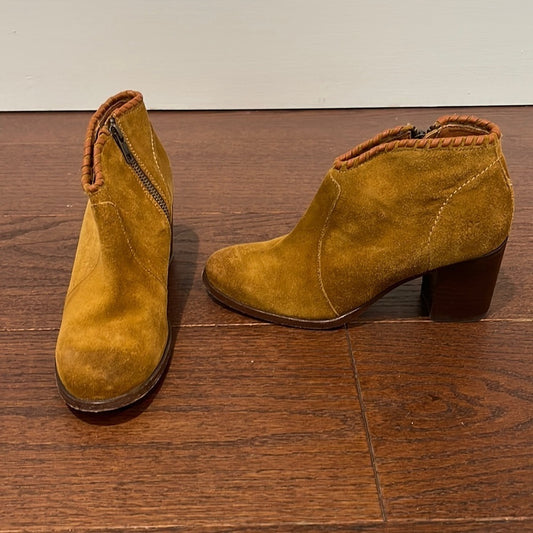 Frye Womenms Dark Mustard/Brown Booties Size 7