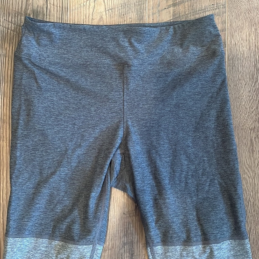 OUTDOOR Voices Woman’s Gray Leggings Size XL
