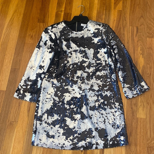 NWT Elizabeth and James Women’s Gray and Black Sequin Dress Size M