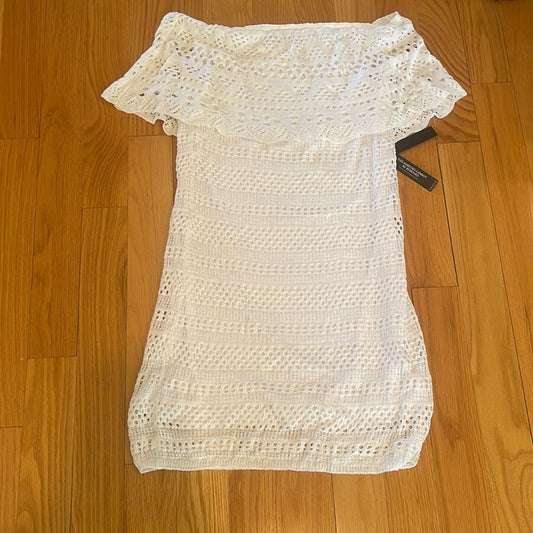 NWT Venus Women’s White Off the Shoulder Dress Size XL