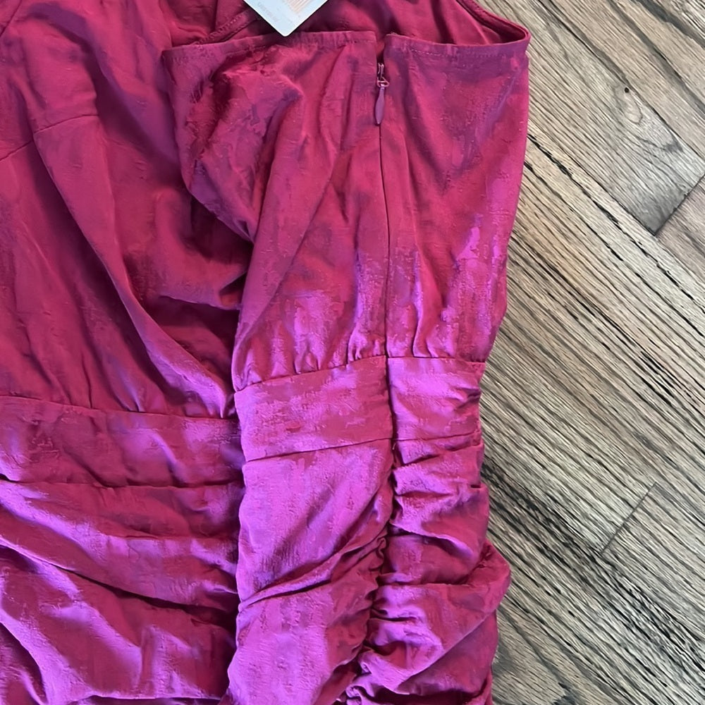 NWT Bebe one shoulder dress size 18