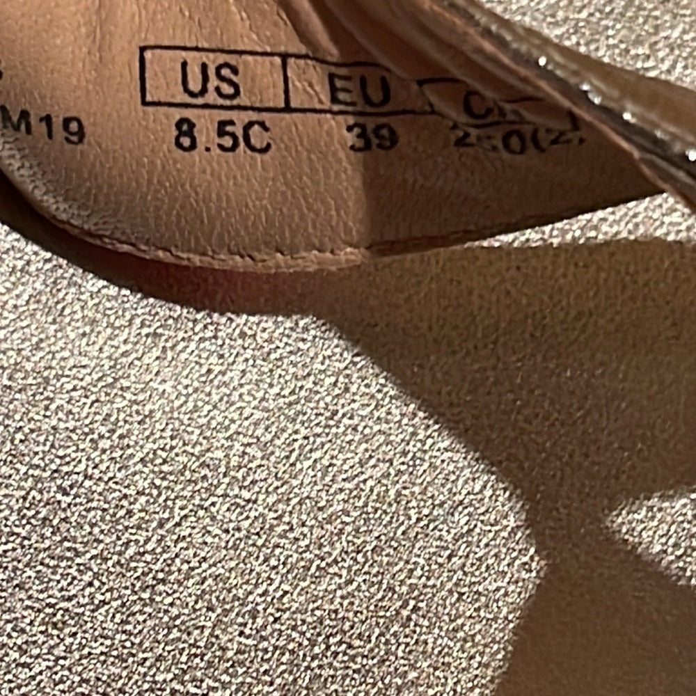 Stuart Weitzman Women’s Silver Zoelie Sandals Size 8.5