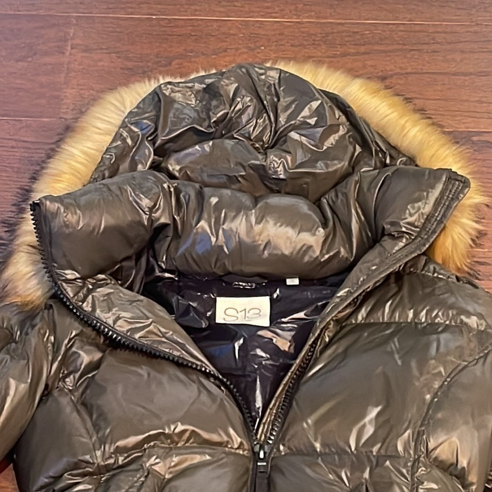 S13 Women’s Army Green Fur Hooded Puffer Jacket Size Large