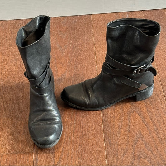 Stuart Weitzman Women’s Black Leather Boots Size 9