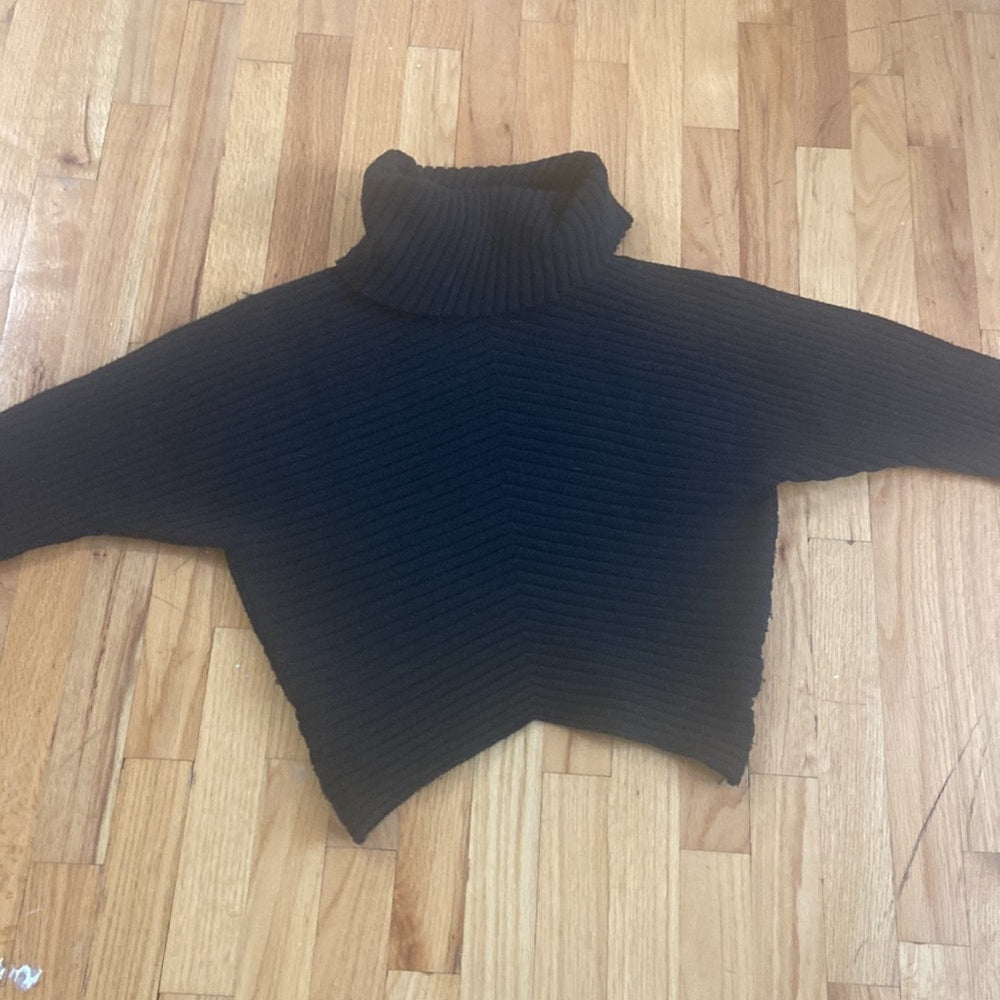 WOMEN’S andrea jovine sweater. Black. Size S