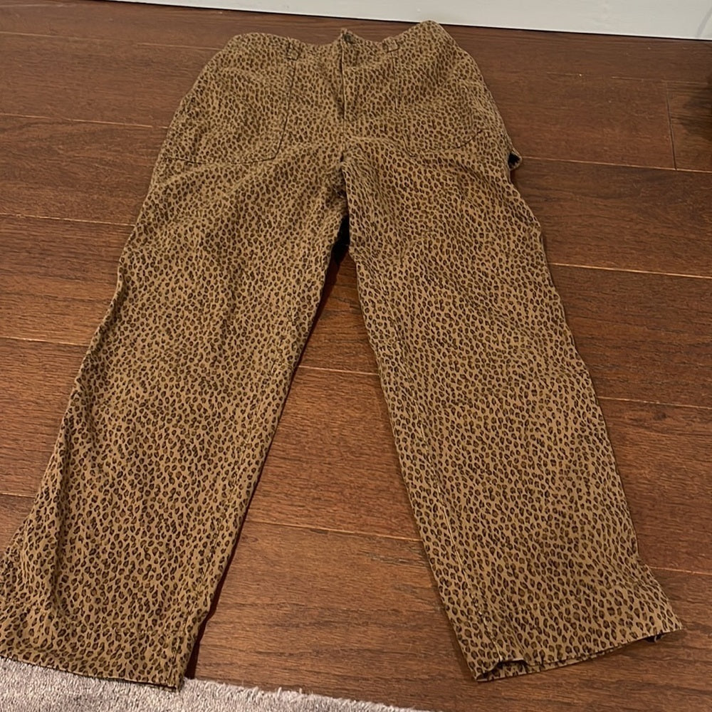 GAP Women’s Casual Pants Size 4