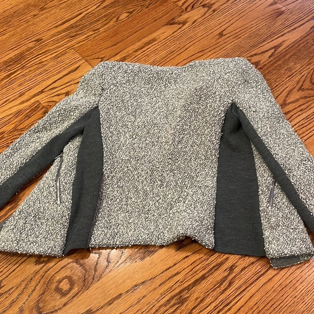 Rebecca Taylor Woman’s Grey Sweater Jacket Size 4