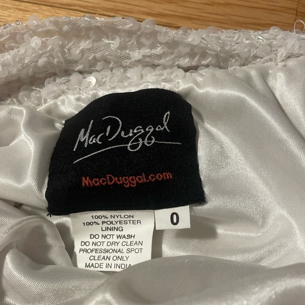 MAC Duggal White Sequin One Shoulder Dress Size 0