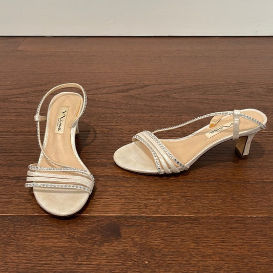 Nina White and Silver Girls Heels Size 5
