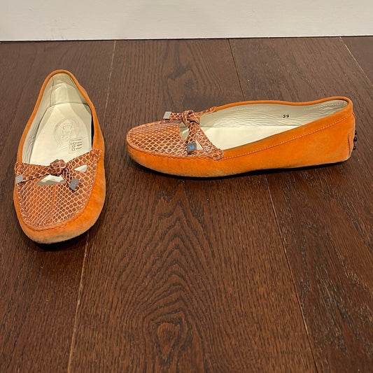 Tod’s Women’s Orange/Tan Suede Driving Shoes Size 39/9