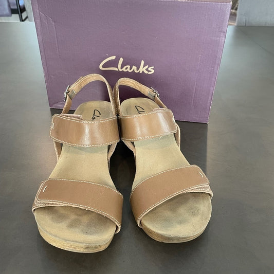 Clarks Women’s Sandals Size 9