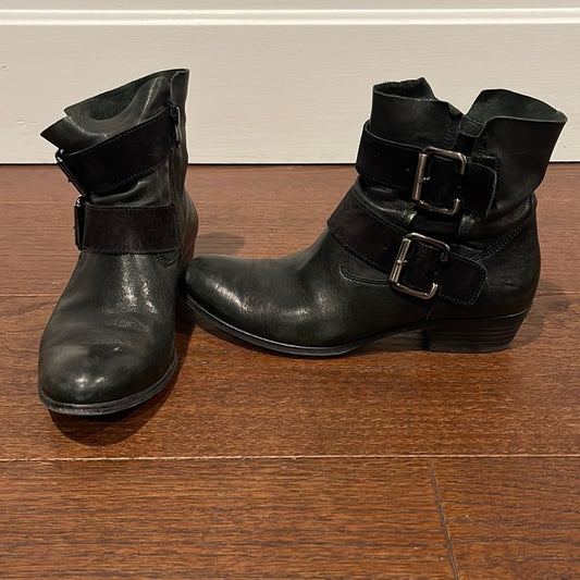 Paul Green Women’s Black Booties Size 6