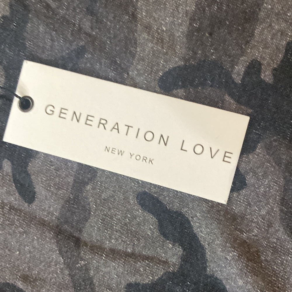 NWT Women’s Generation Love top. Black and grey. Size L
