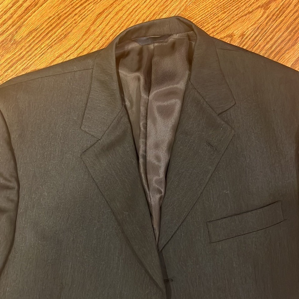 Burberry Men’s Wool Suit Size 44 Reg