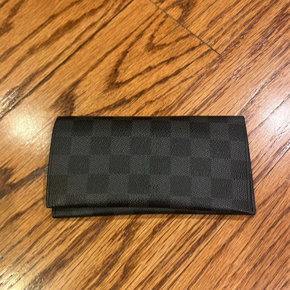 Louis Vuitton Men’s Brazza Black/Grey Checkerboard Wallet