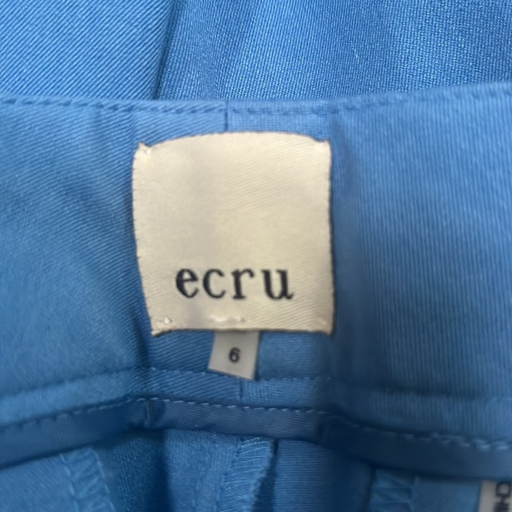 Ecru Woman’s Blue Cropped Pants Size 6