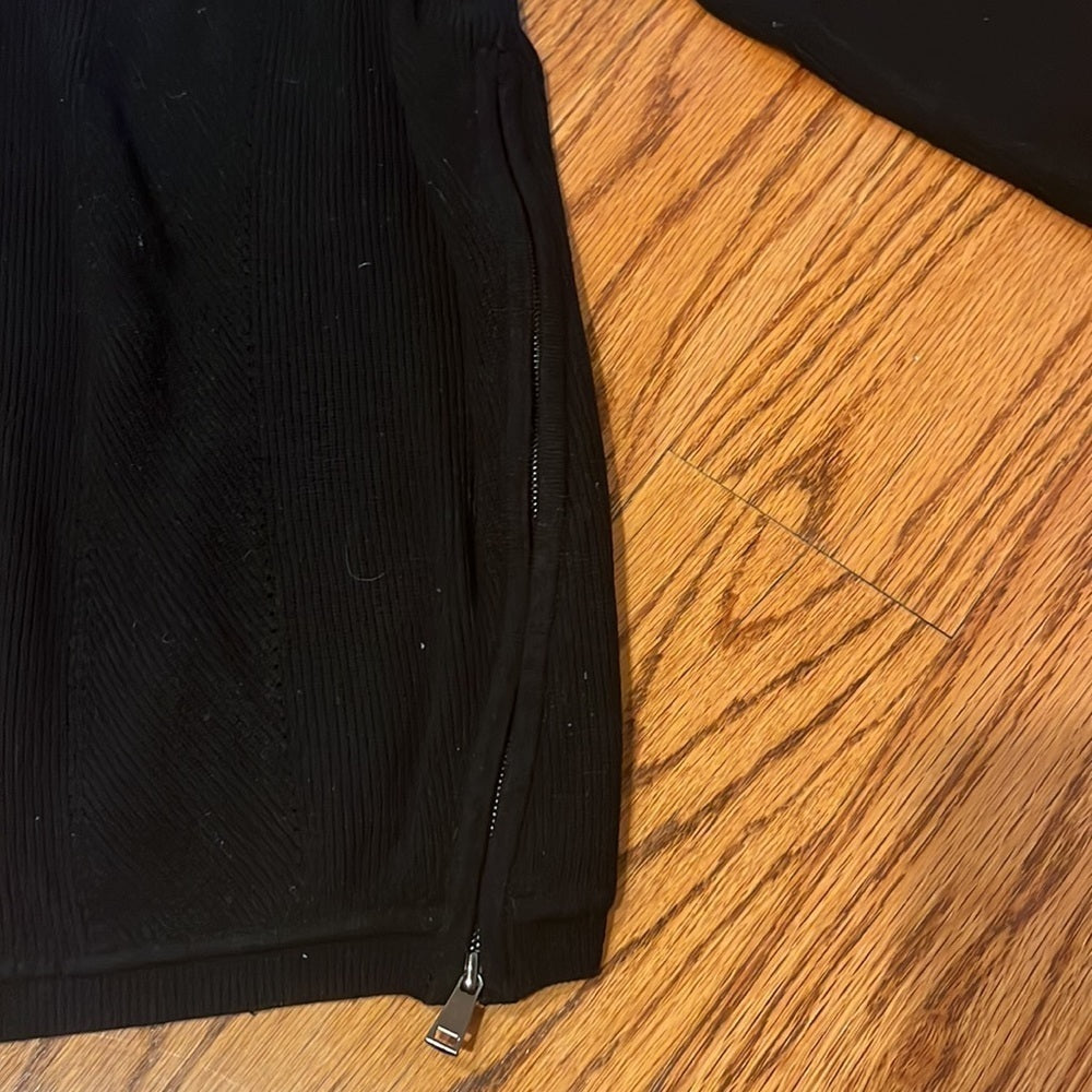 NWT Vince Woman’s Black Sweater Size S