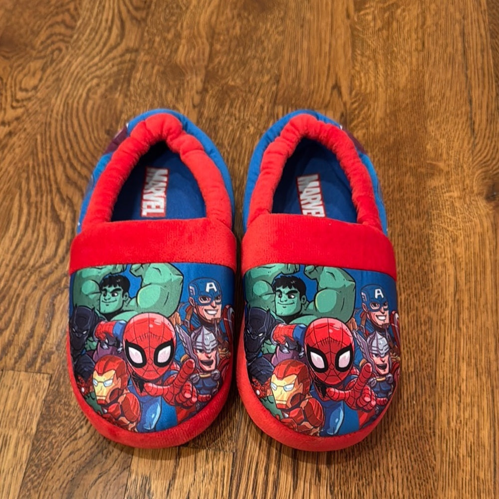 Marvel Superhero Kids Slippers - Red and Blue Size 13/1