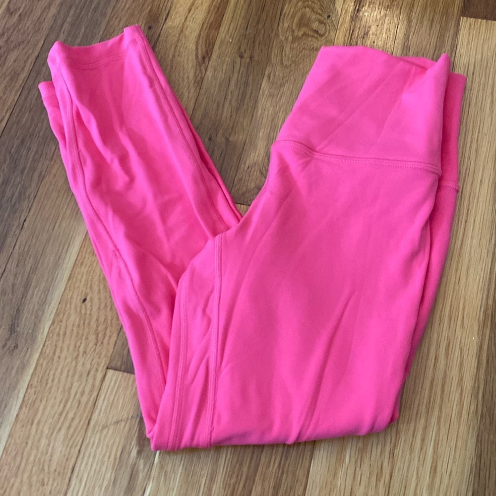 Lululemon Women’s Pink Leggings Size 4