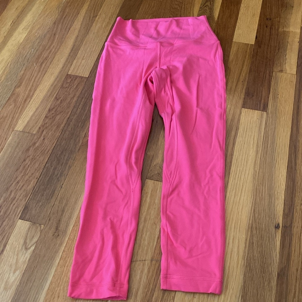 Lululemon Women’s Pink Leggings Size 4