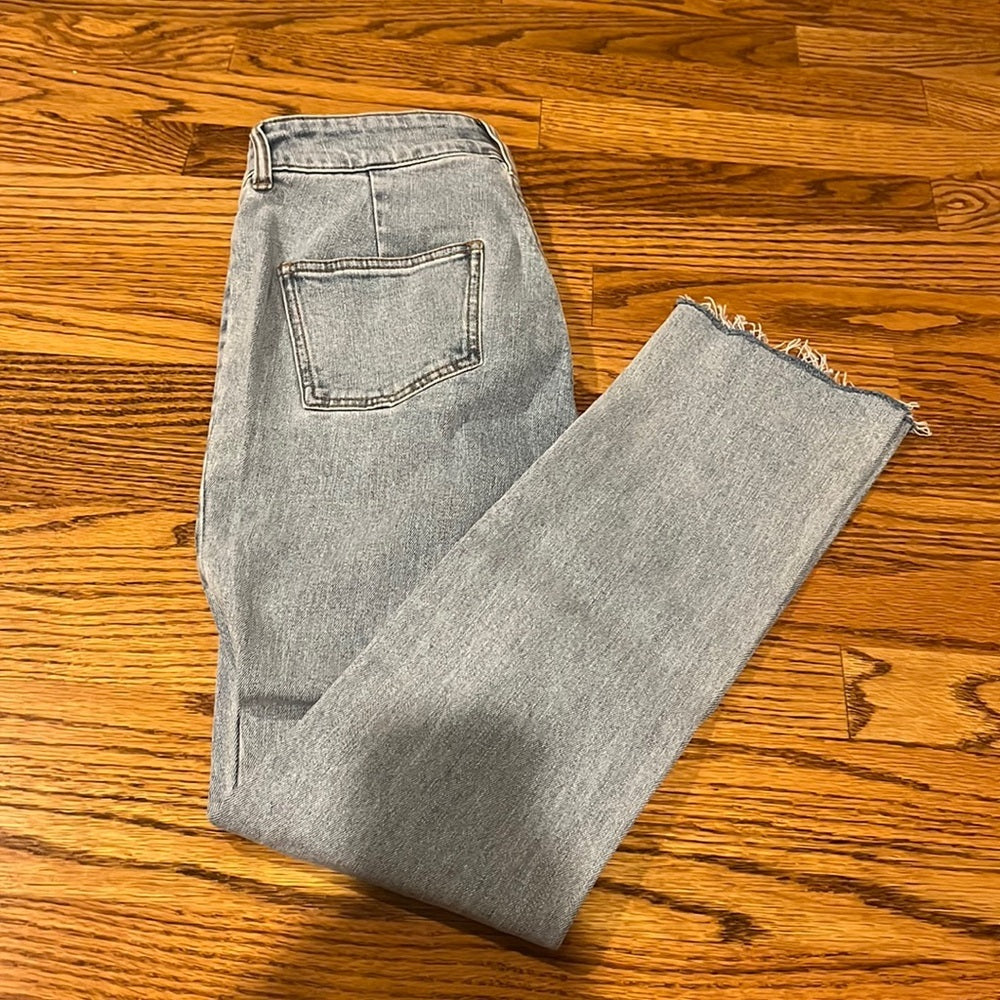 Generation Love Woman’s Blue Jeans Gold Buttons Size 25