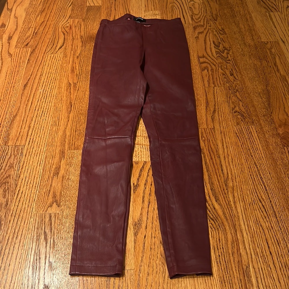 Lamarque Woman’s Maroon Leather Pants Size S