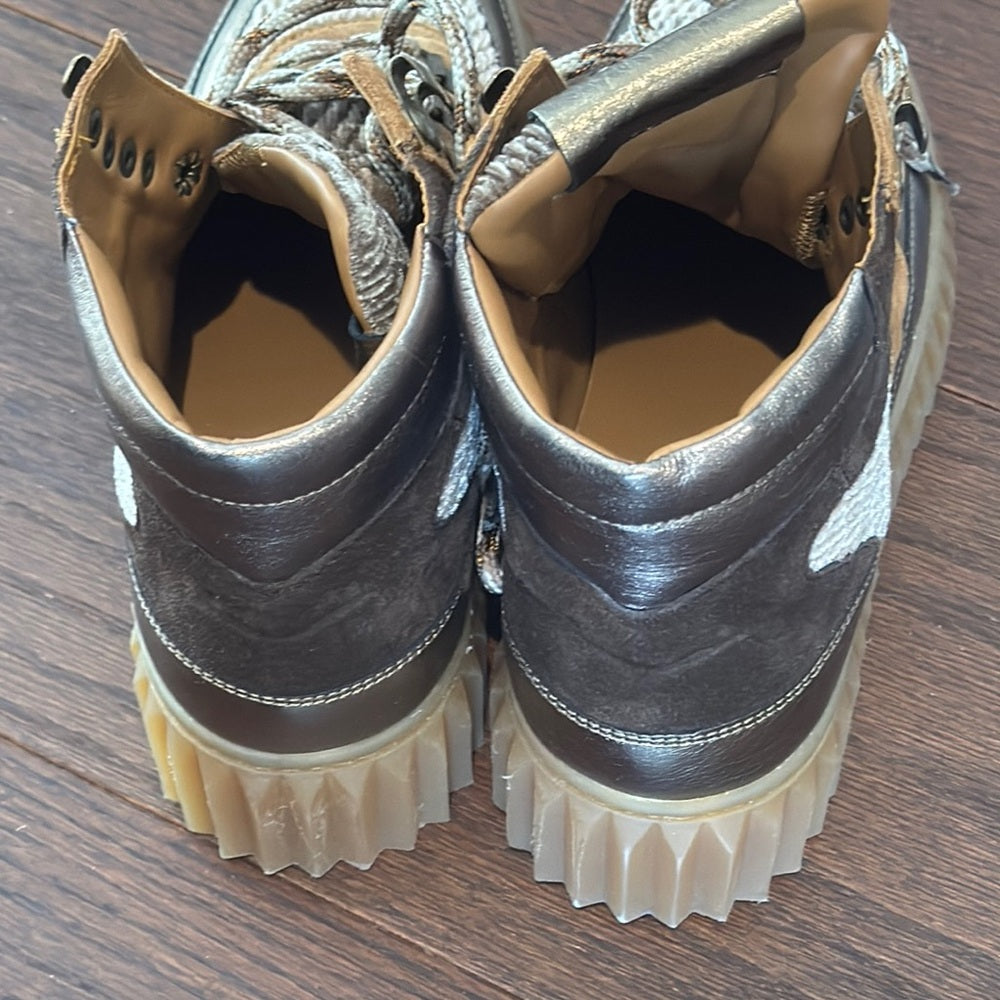 Voile Blanche Eva Hike High-Top Sneakers in Brown and Tan Size 37/7