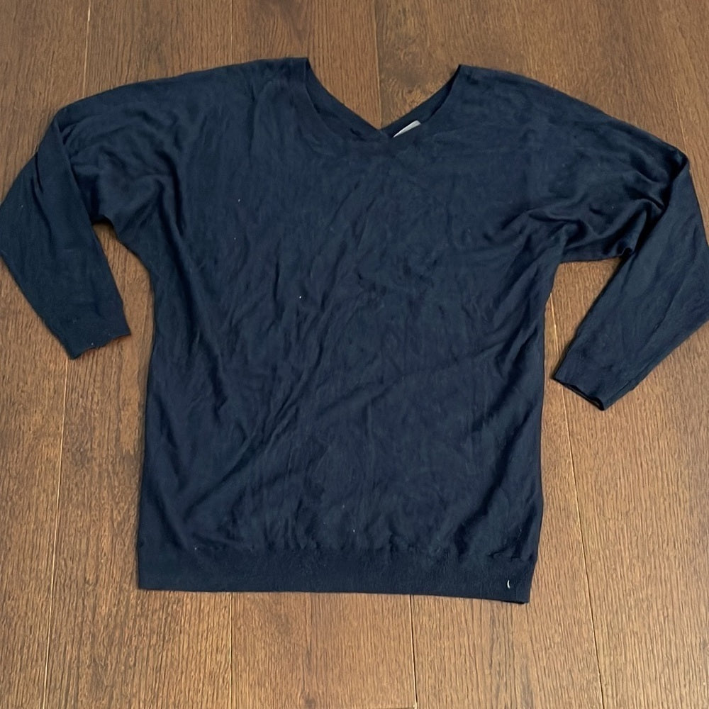 Vince and Aqua Women’s Sweaters Size Medium