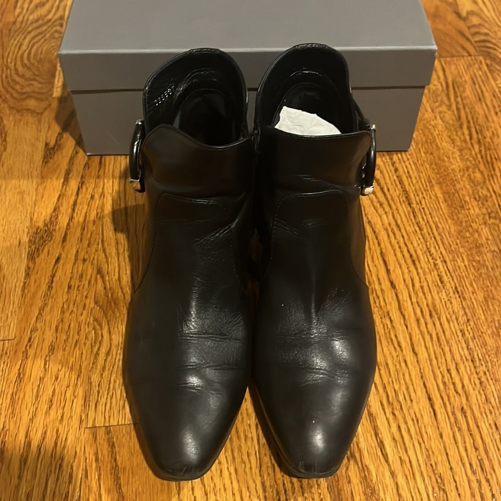 Aquatalia Woman’s Black Fiamma Calf Boots Size 9M