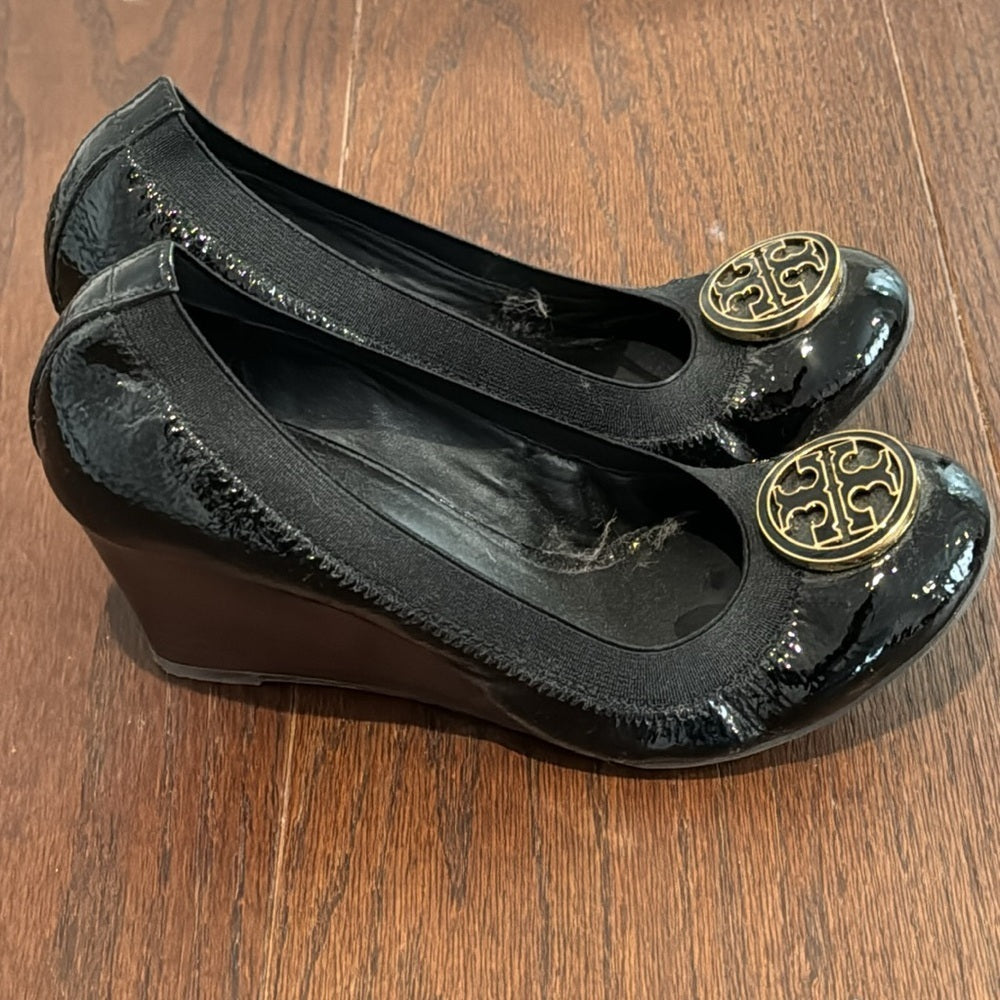 Tory Burch Women’s Black Patent Leather Caroline Wedges Size 7.5