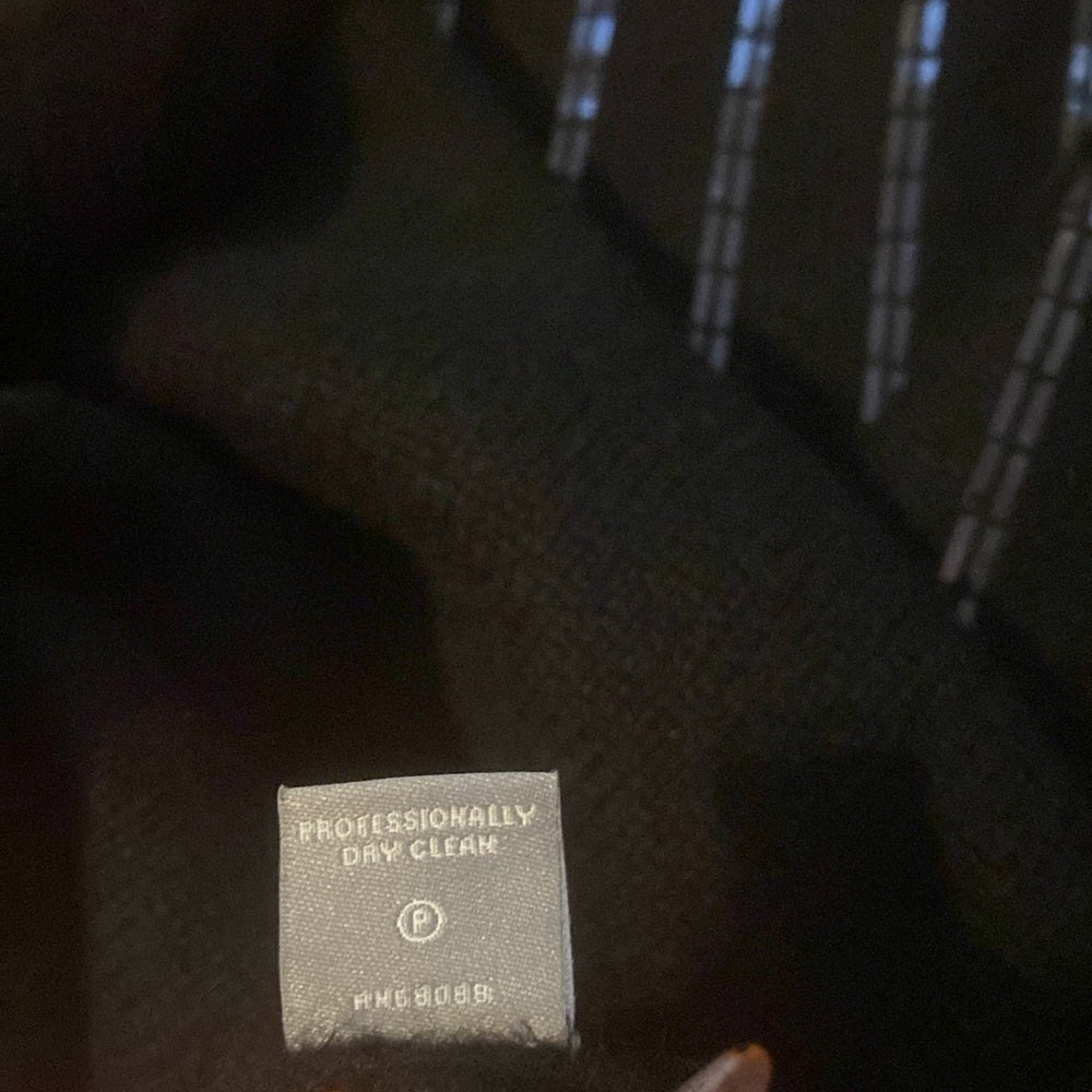 WOMEN’S Neiman Marcus cashmere collection sweater. Black. Size XS